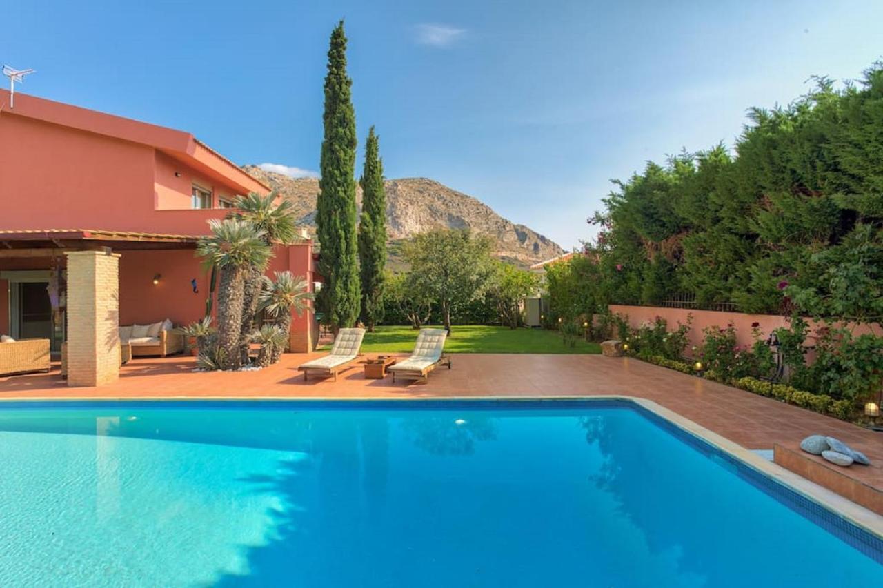 Villa Casa Del Sol With Private Pool Соунио Екстериор снимка