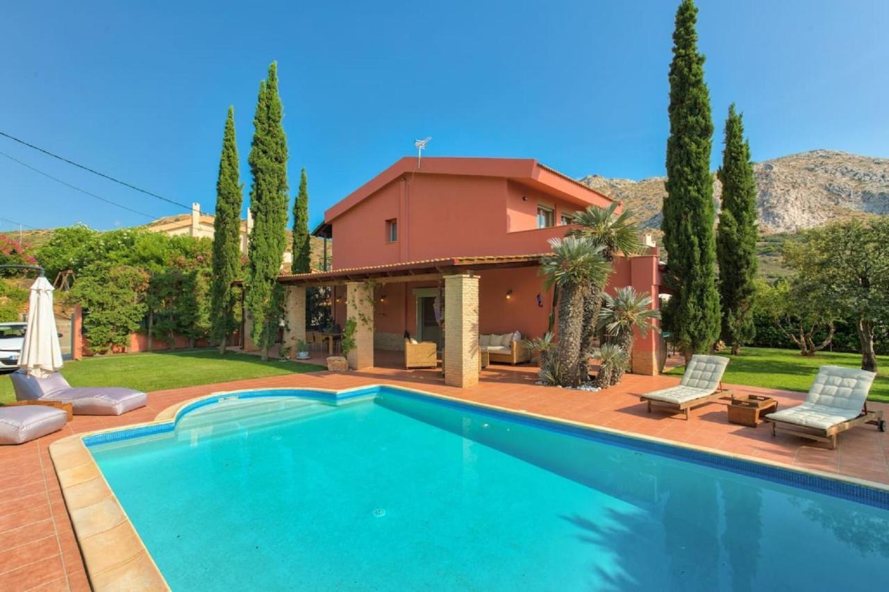 Villa Casa Del Sol With Private Pool Соунио Екстериор снимка